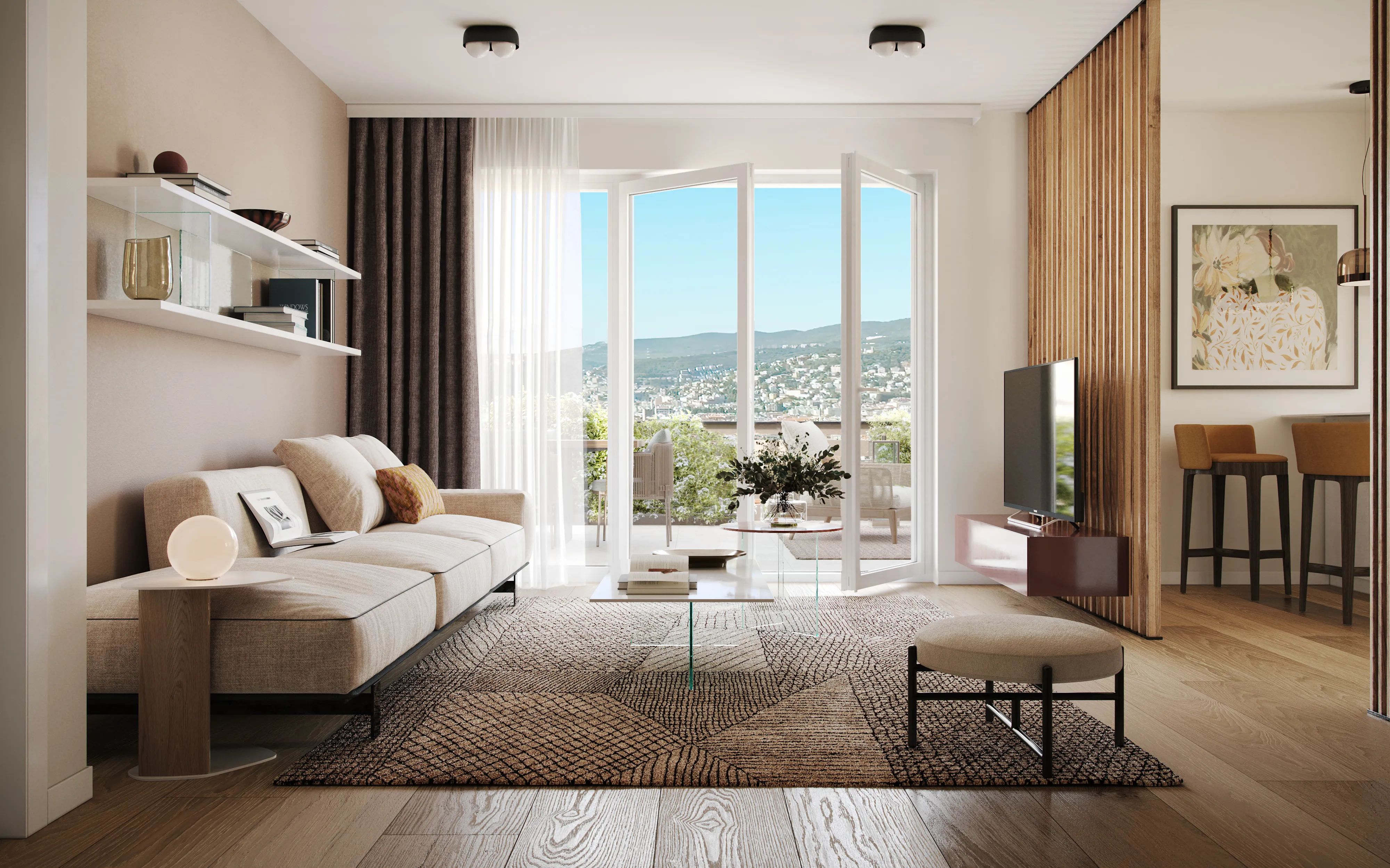 Soggiorno moderno con divano beige, tavolino in vetro, poltrona tonda, TV su parete in legno e balcone con vista sulla città e le colline.